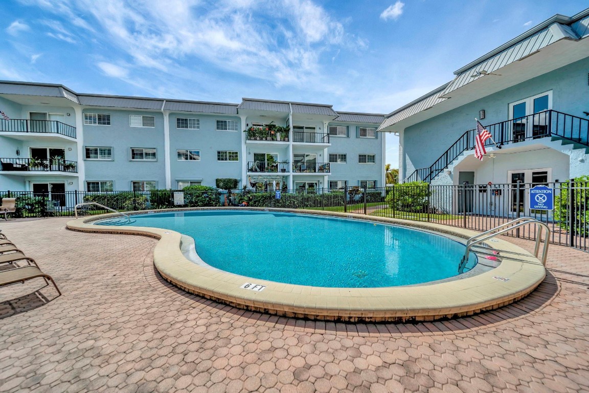 3000 NE 5th Ter 109-A