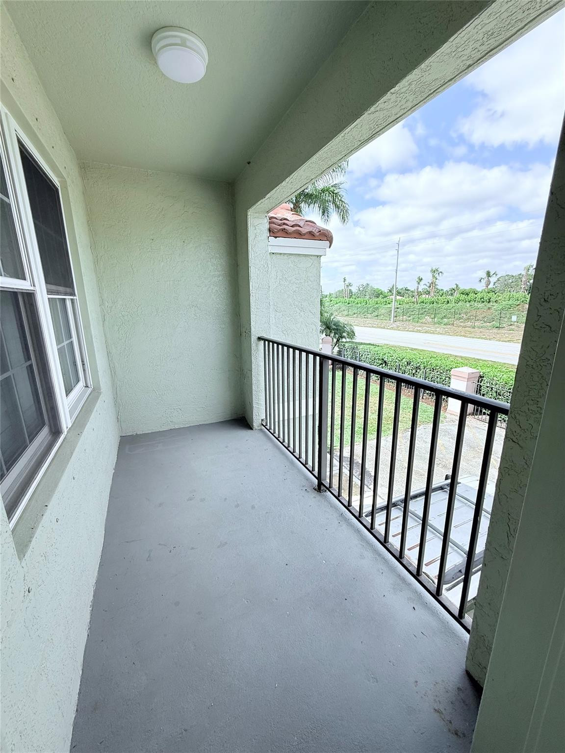 805 Belmont Pl 805