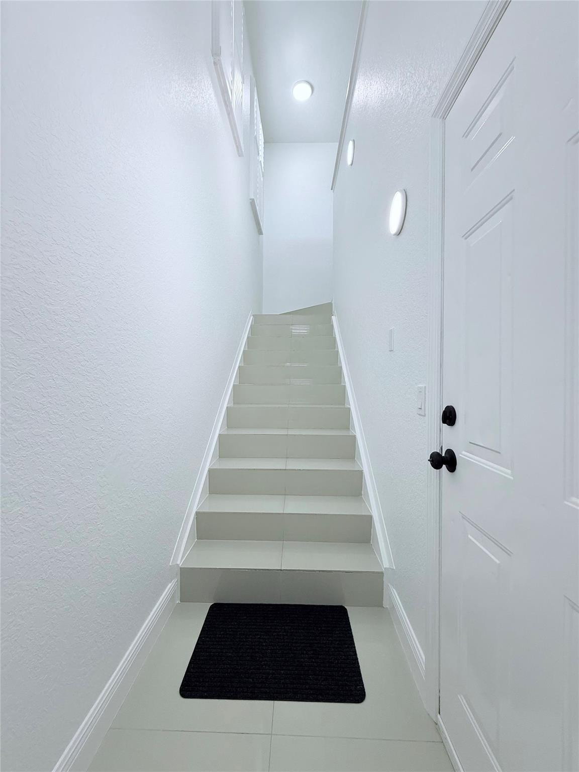 805 Belmont Pl 805