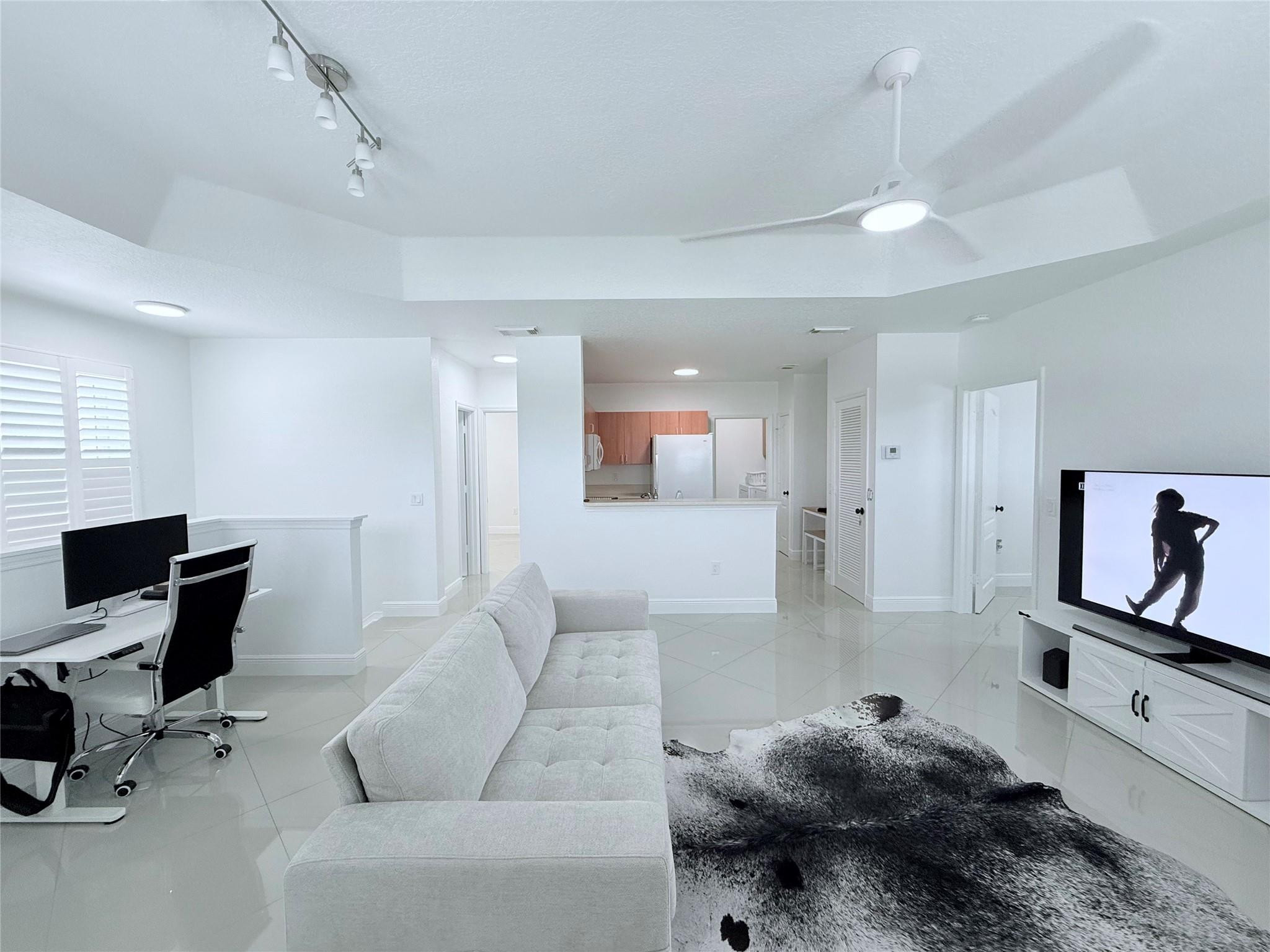 805 Belmont Pl 805