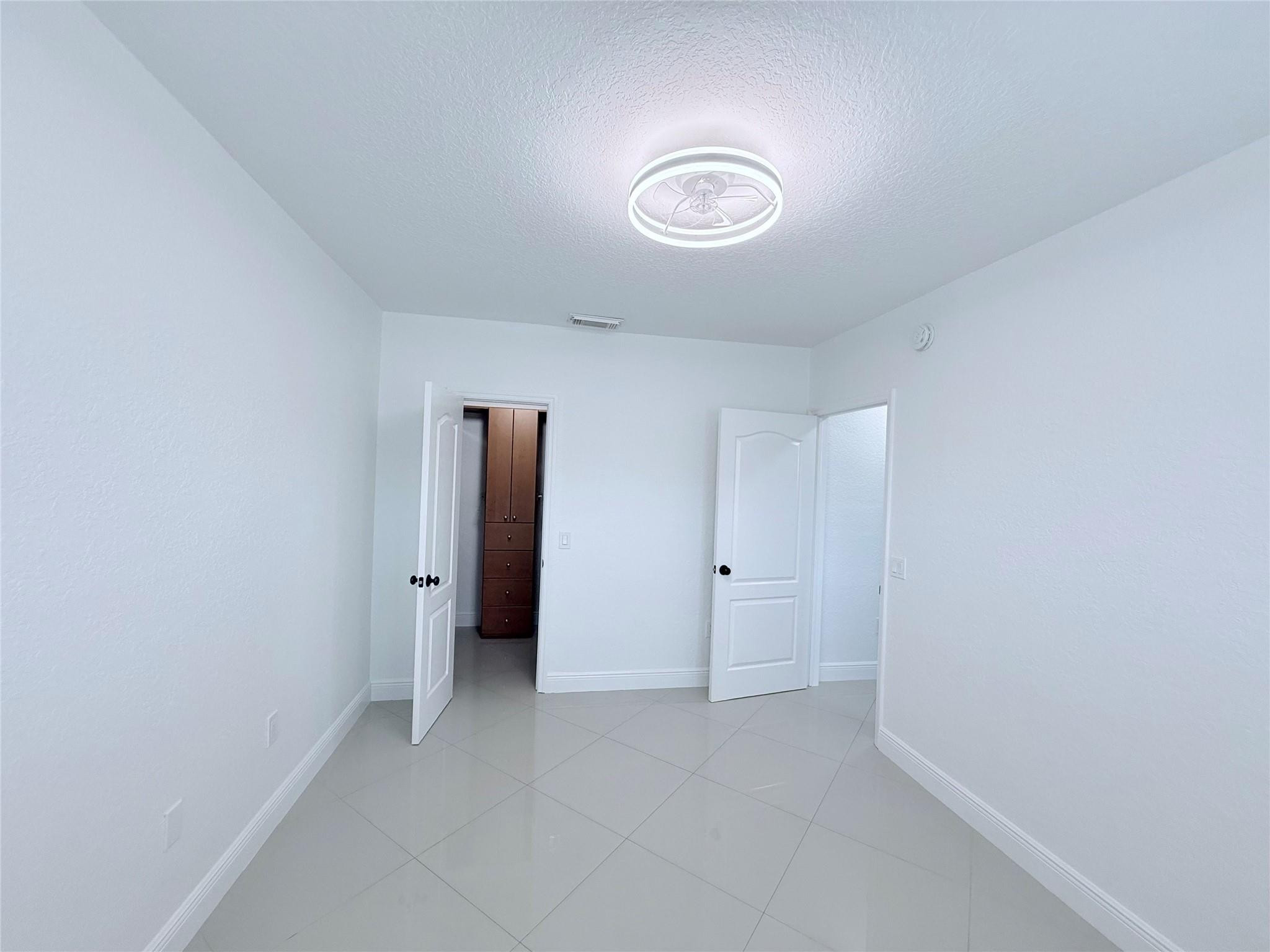 805 Belmont Pl 805
