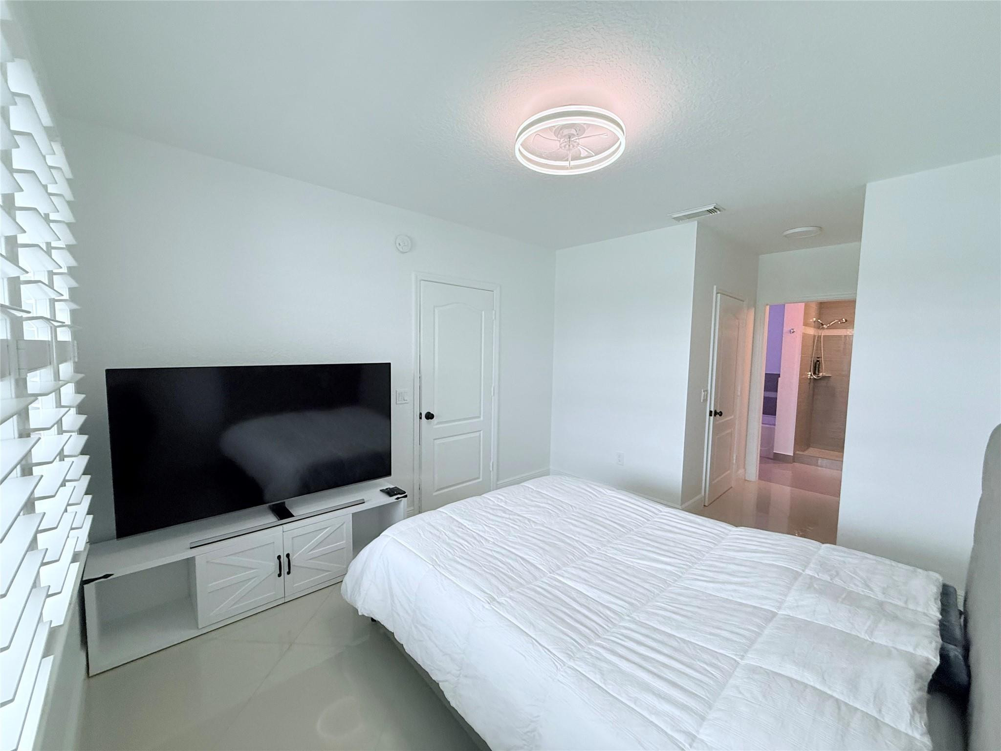 805 Belmont Pl 805