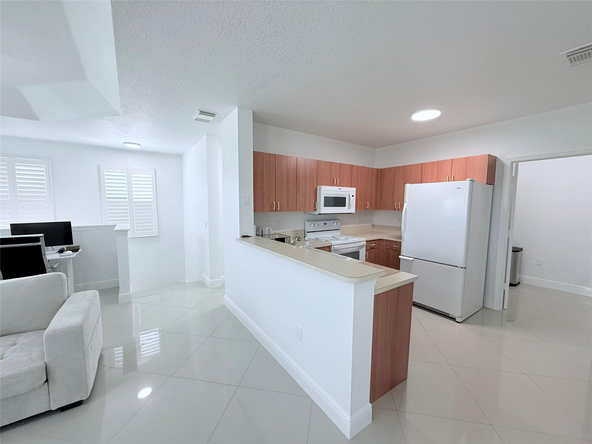 805 Belmont Pl 805