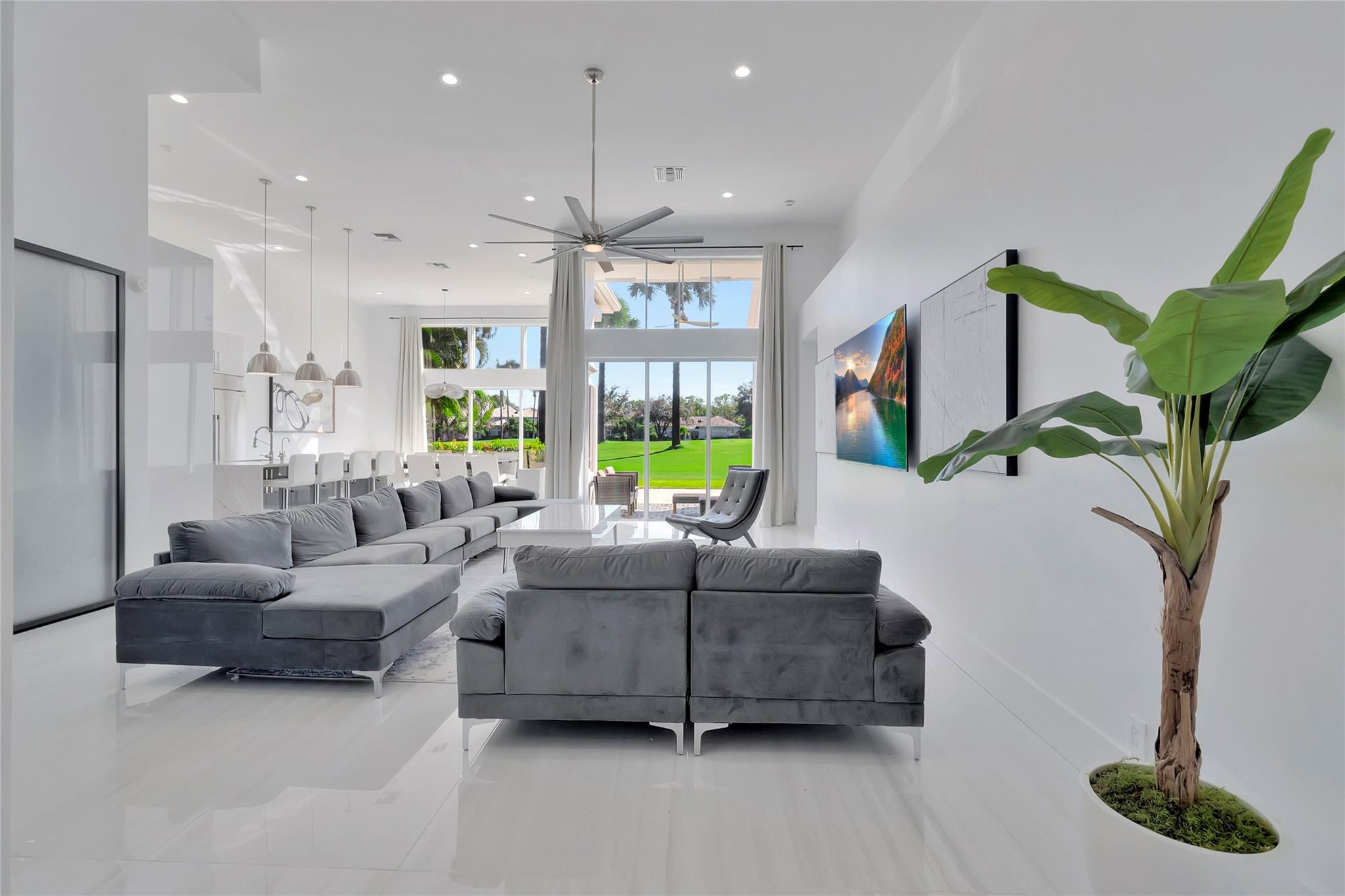 4088 NW Briarcliff Circle