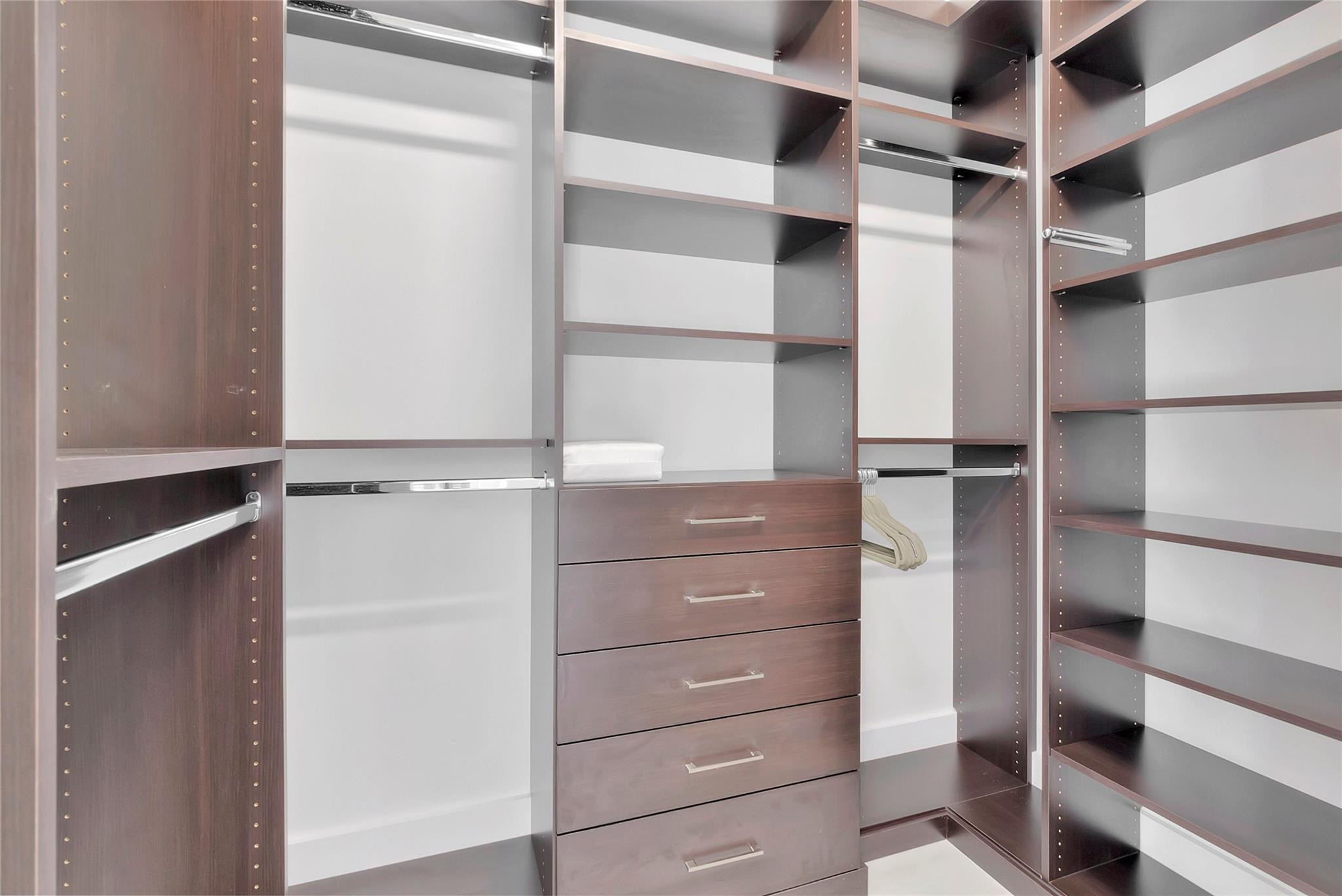 4088 NW Briarcliff Circle