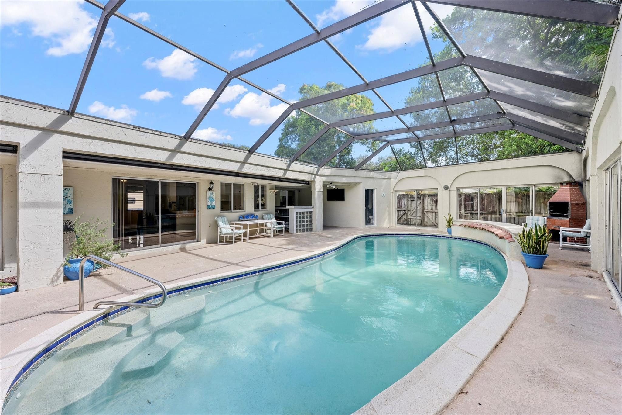 2550 Ray Ct