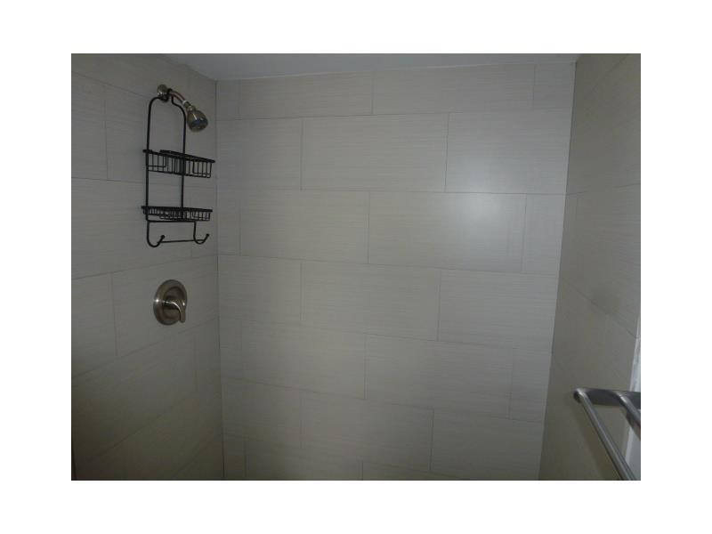 21895 Lake Forest Cir 106