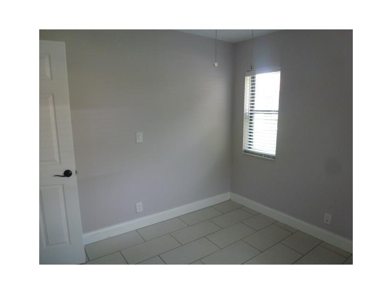 21895 Lake Forest Cir 106