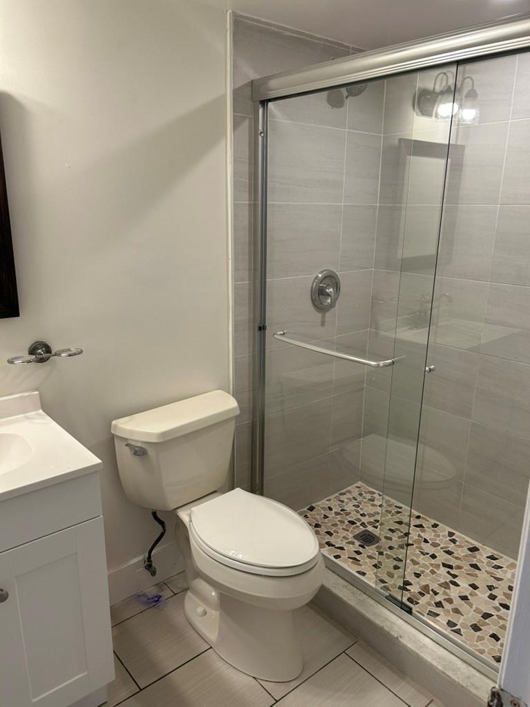 21895 Lake Forest Cir 106