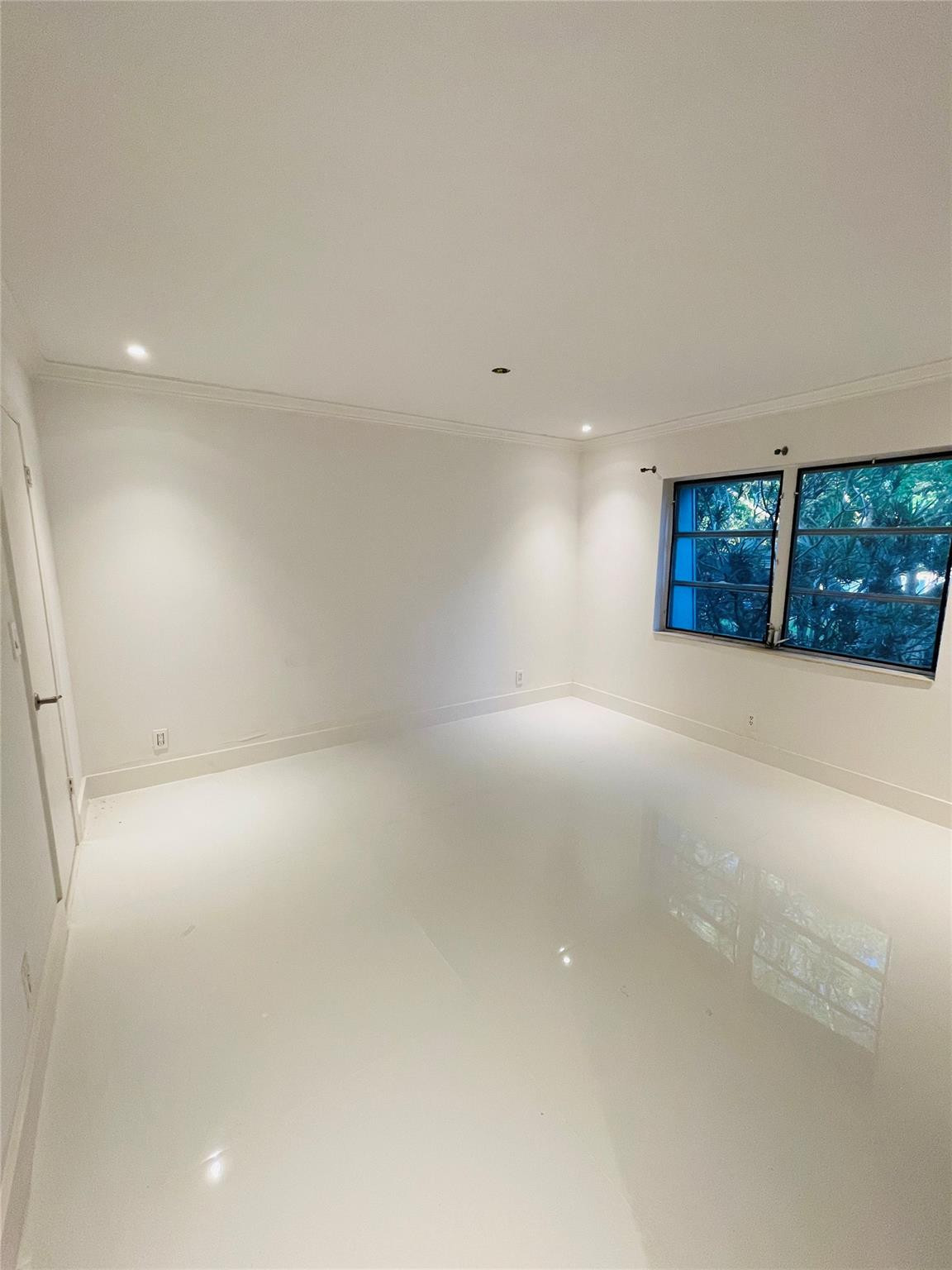 3125 Oakland Shores Dr