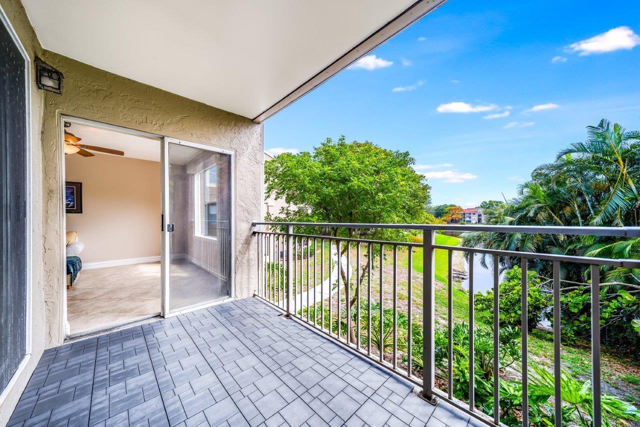 1885 Palm Cove Boulevard 10-208