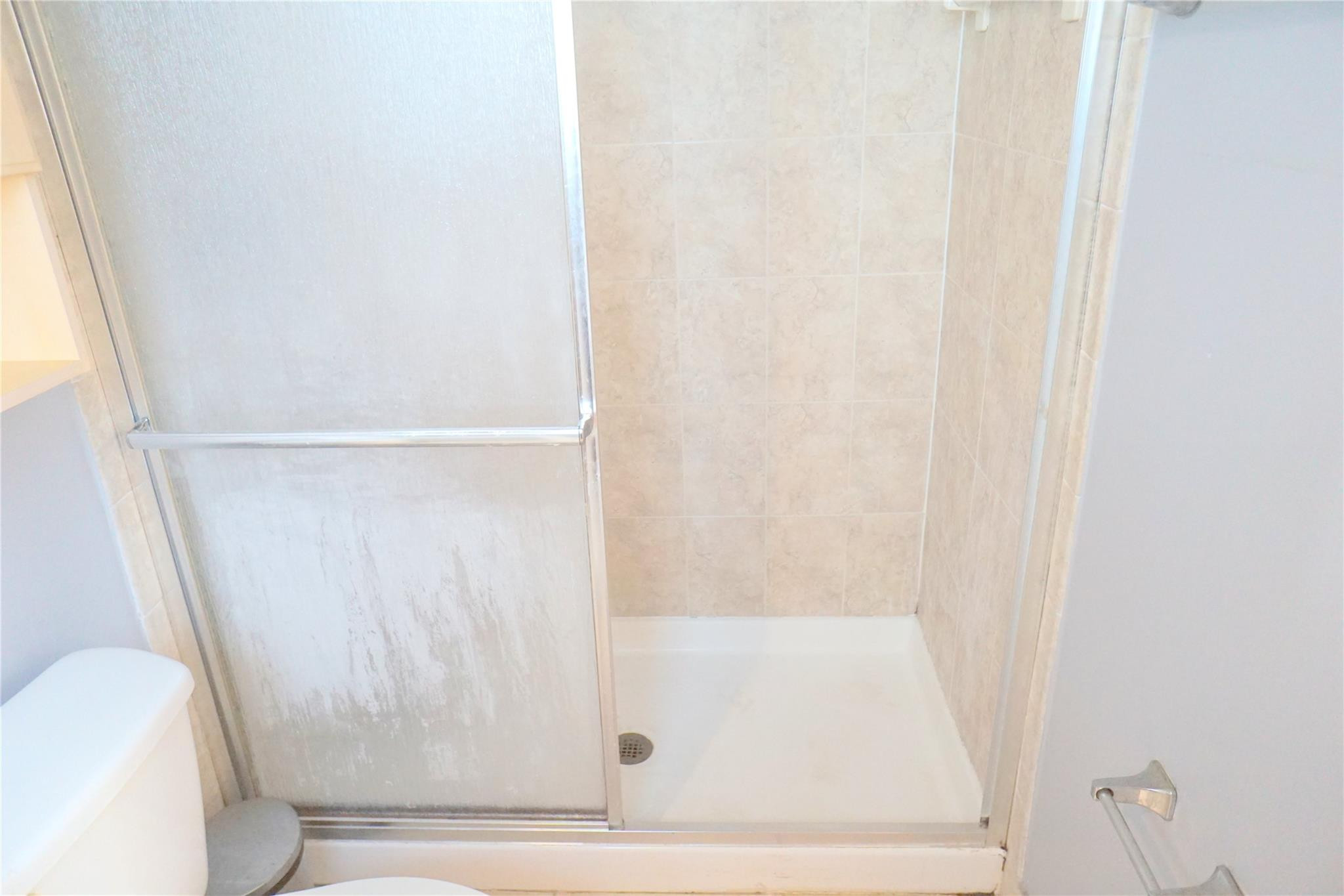 2821 Somerset Dr 203