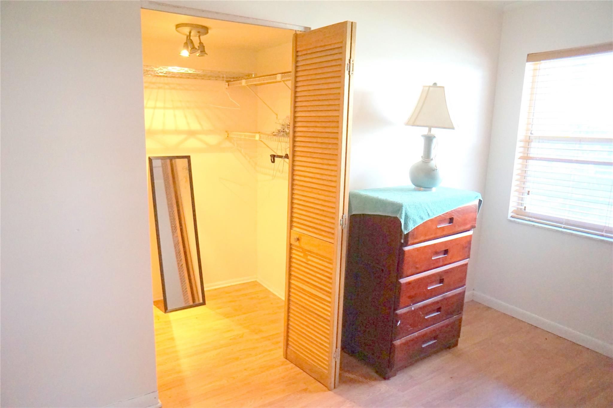 2821 Somerset Dr 203