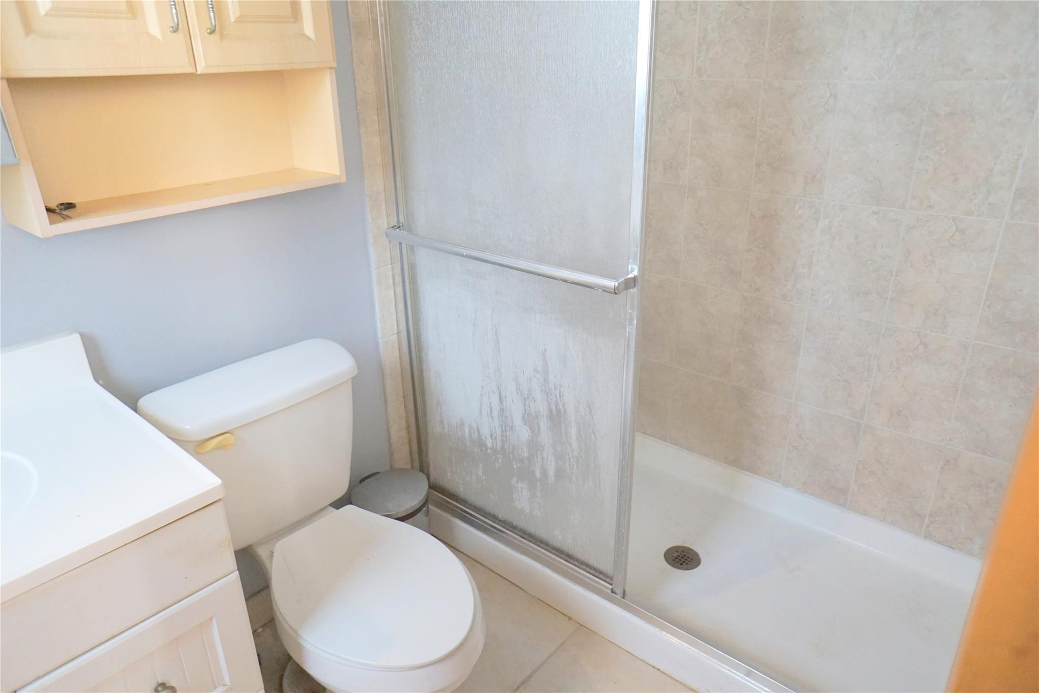 2821 Somerset Dr 203