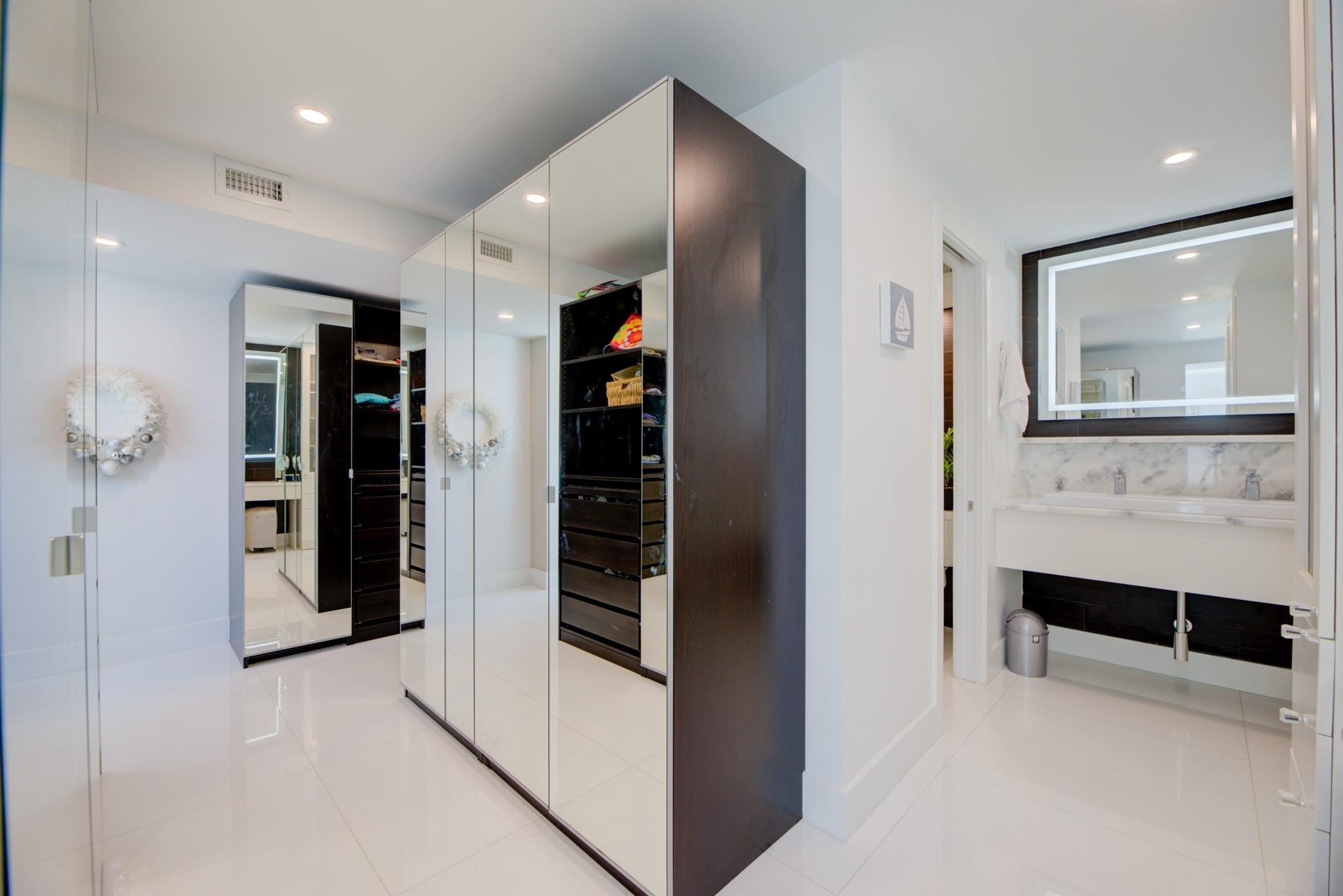 1 Las Olas Circle 1102