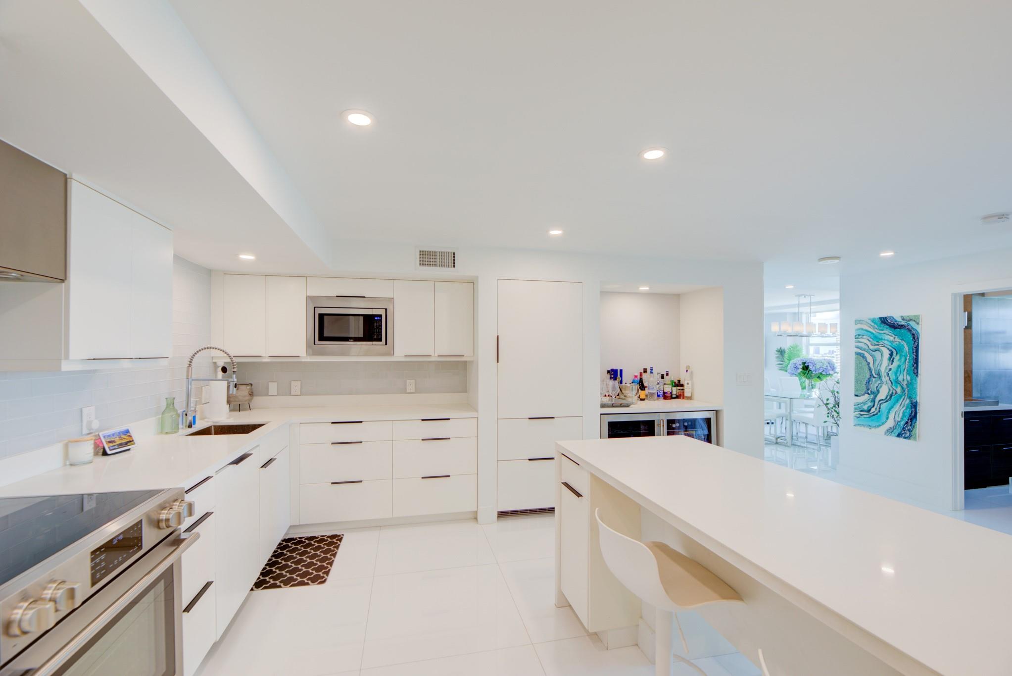 1 Las Olas Circle 1102