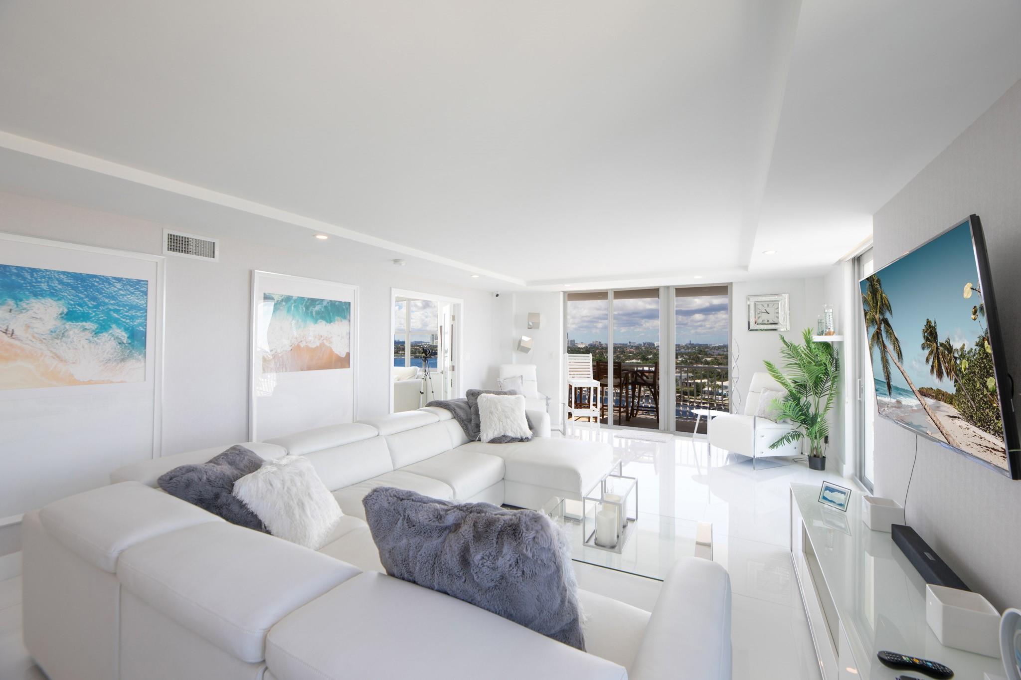 1 Las Olas Circle 1102