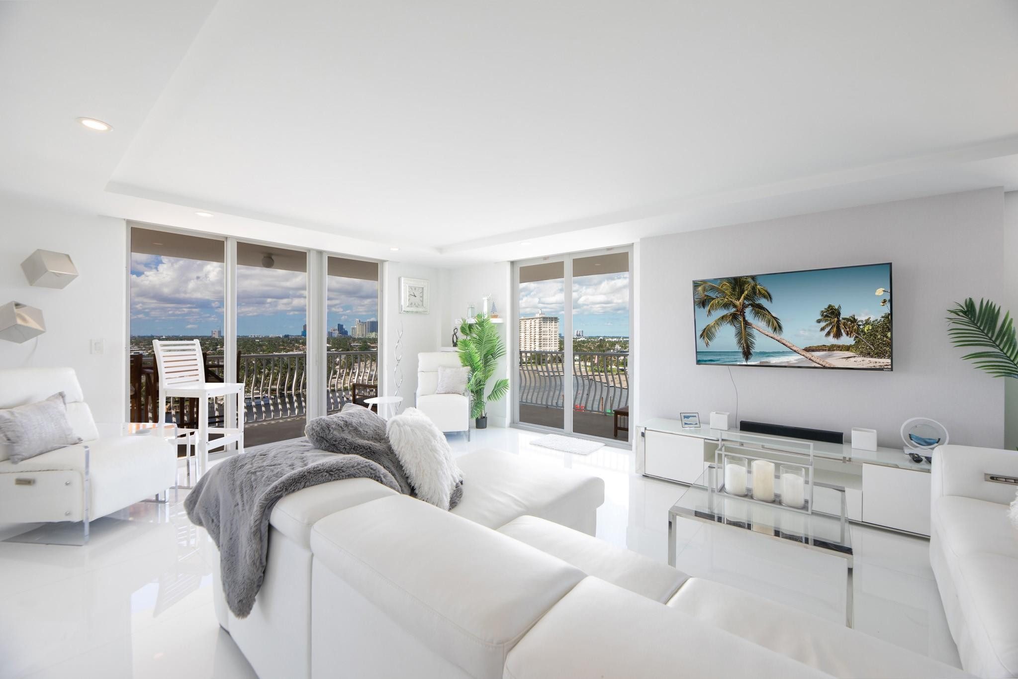 1 Las Olas Circle 1102