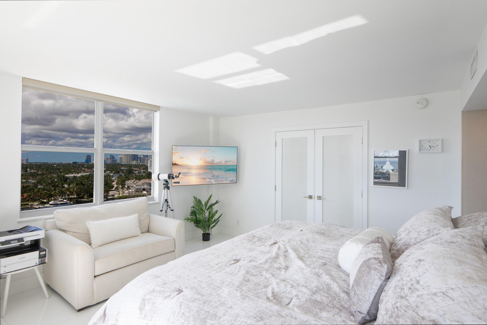 1 Las Olas Circle 1102