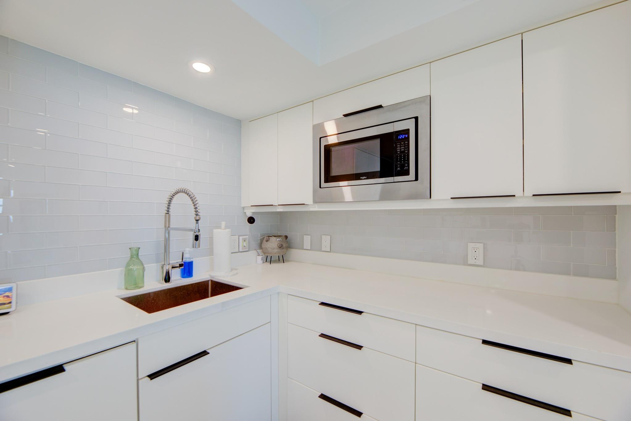 1 Las Olas Circle 1102