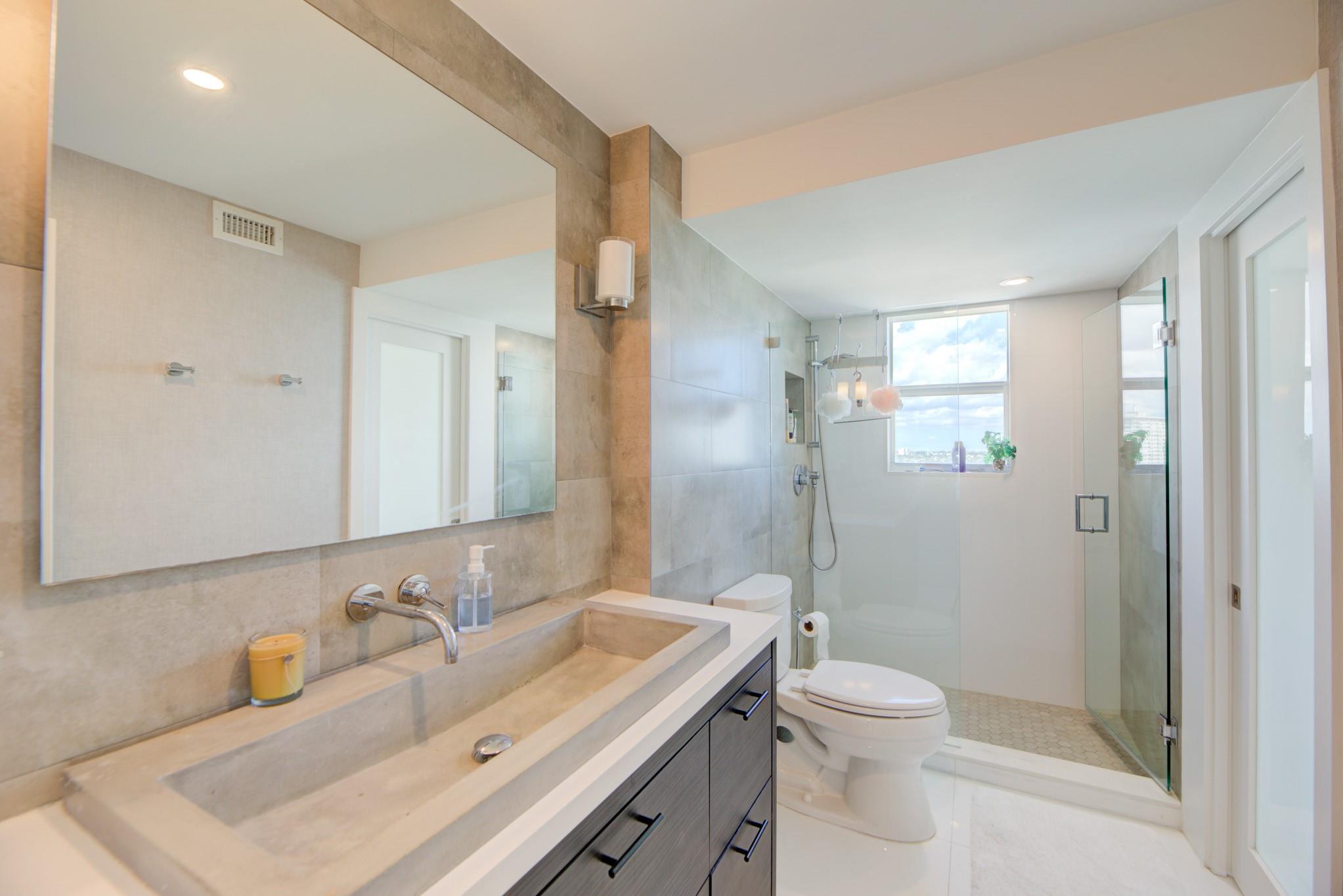 1 Las Olas Circle 1102