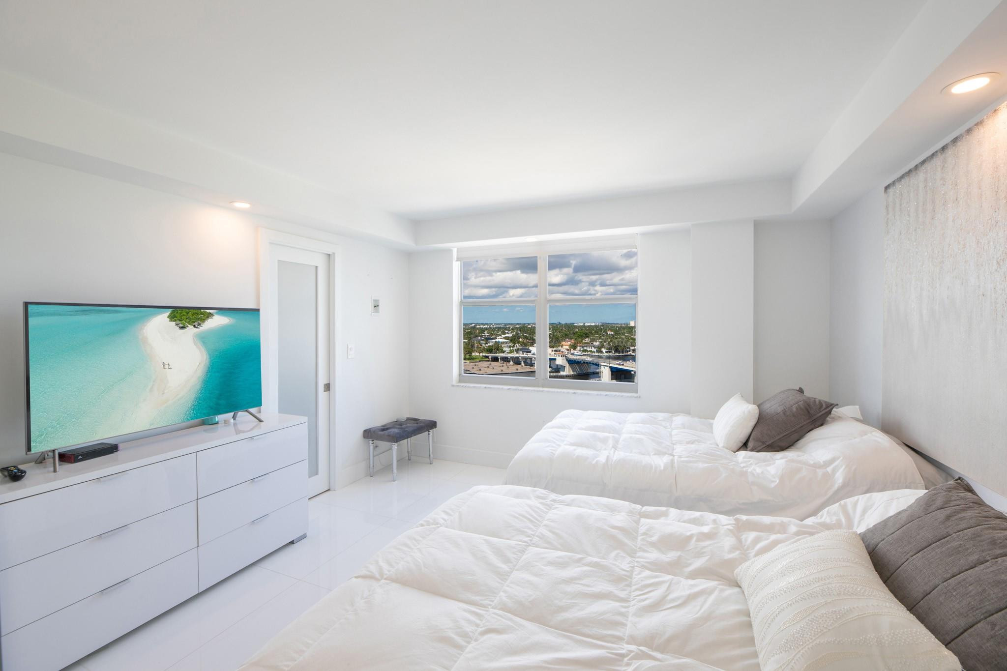 1 Las Olas Circle 1102