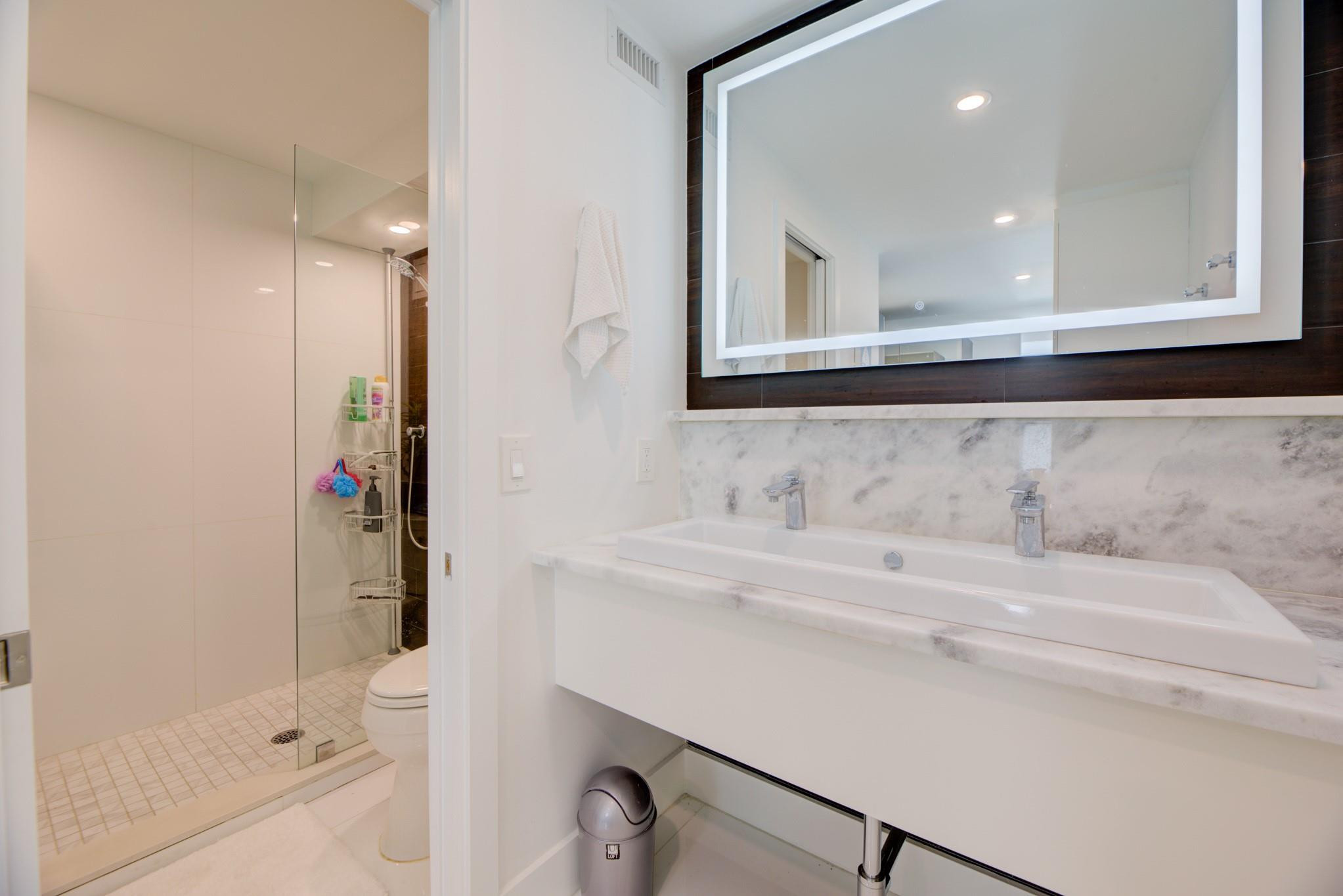 1 Las Olas Circle 1102