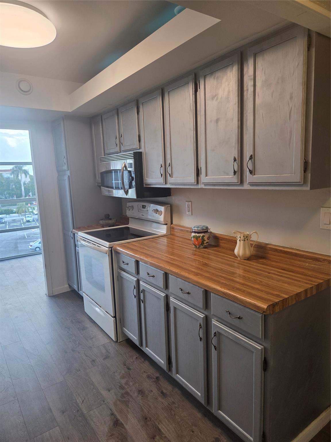 801 Three Islands Blvd 409