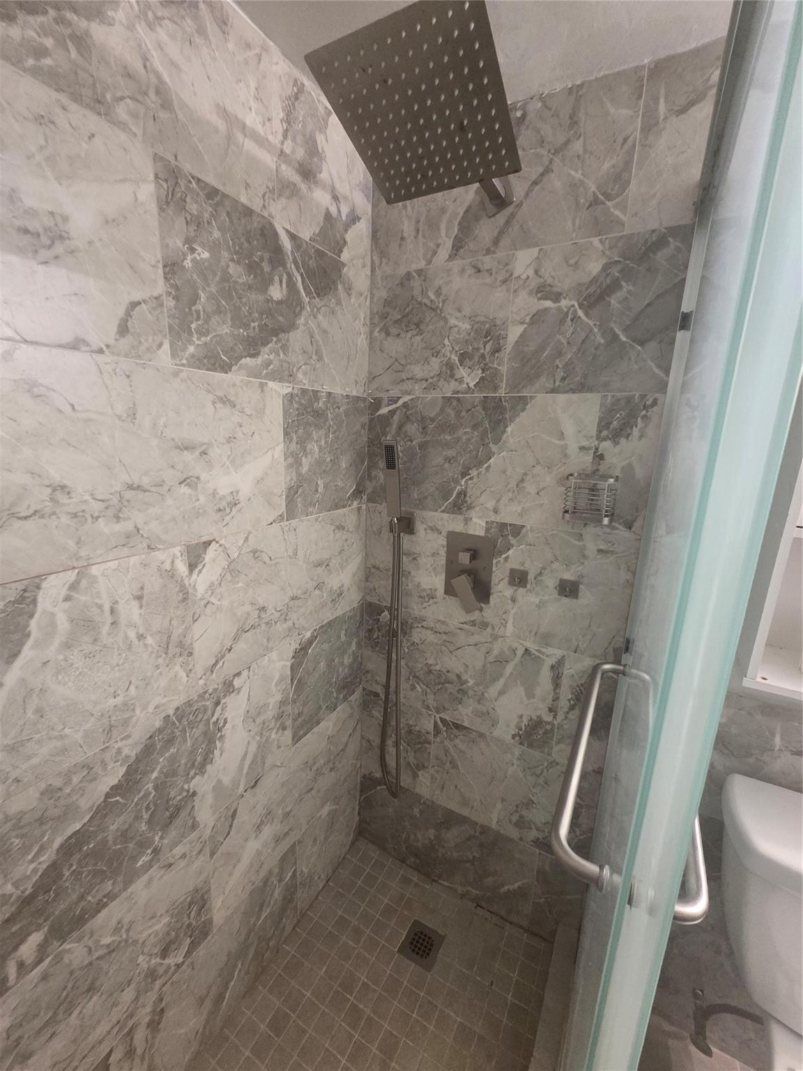 801 Three Islands Blvd 409