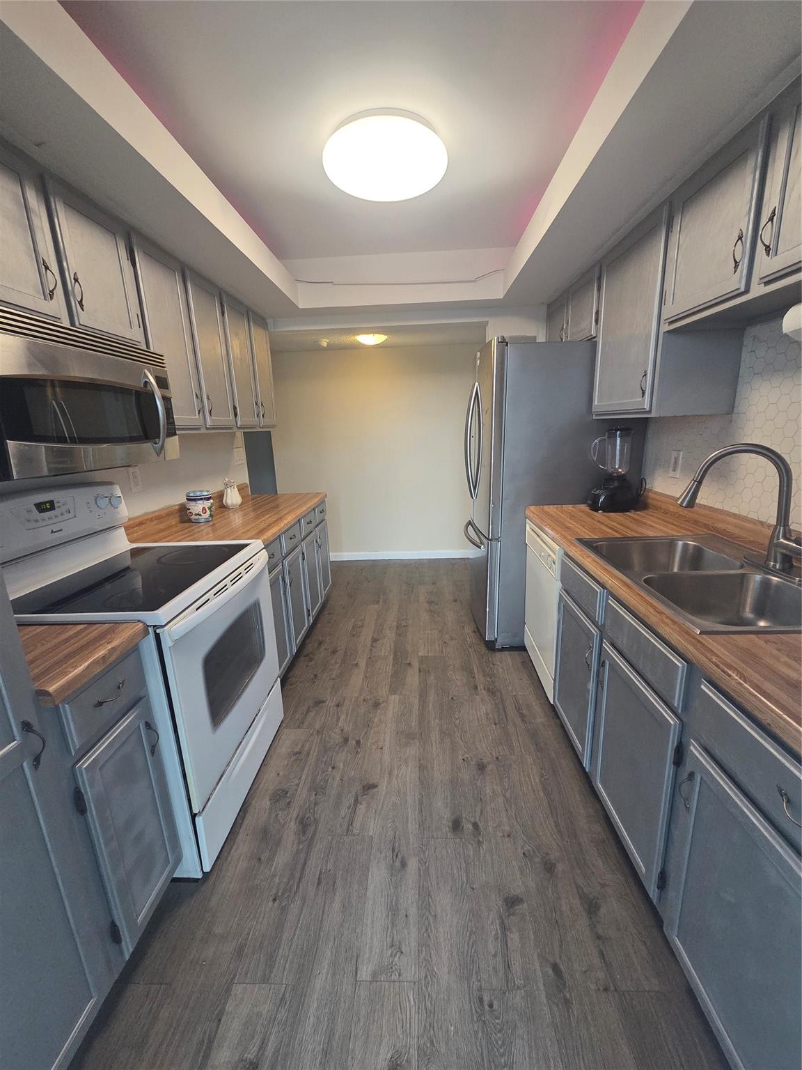 801 Three Islands Blvd 409