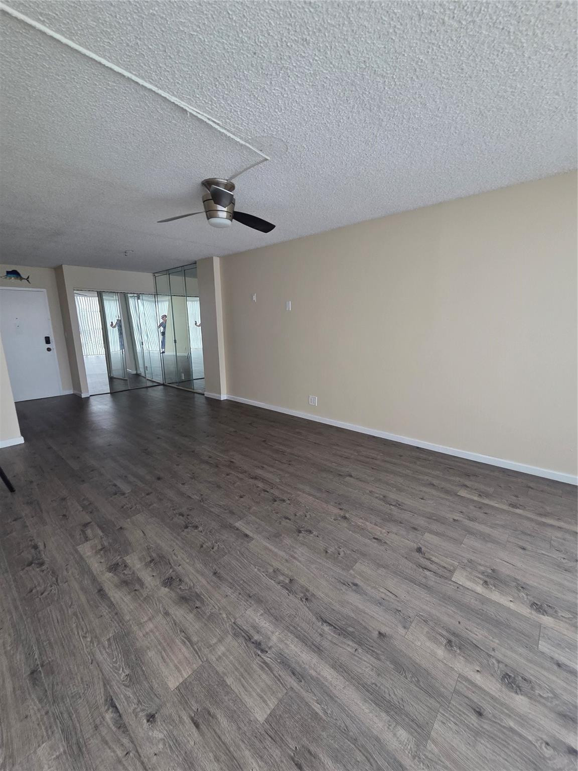 801 Three Islands Blvd 409