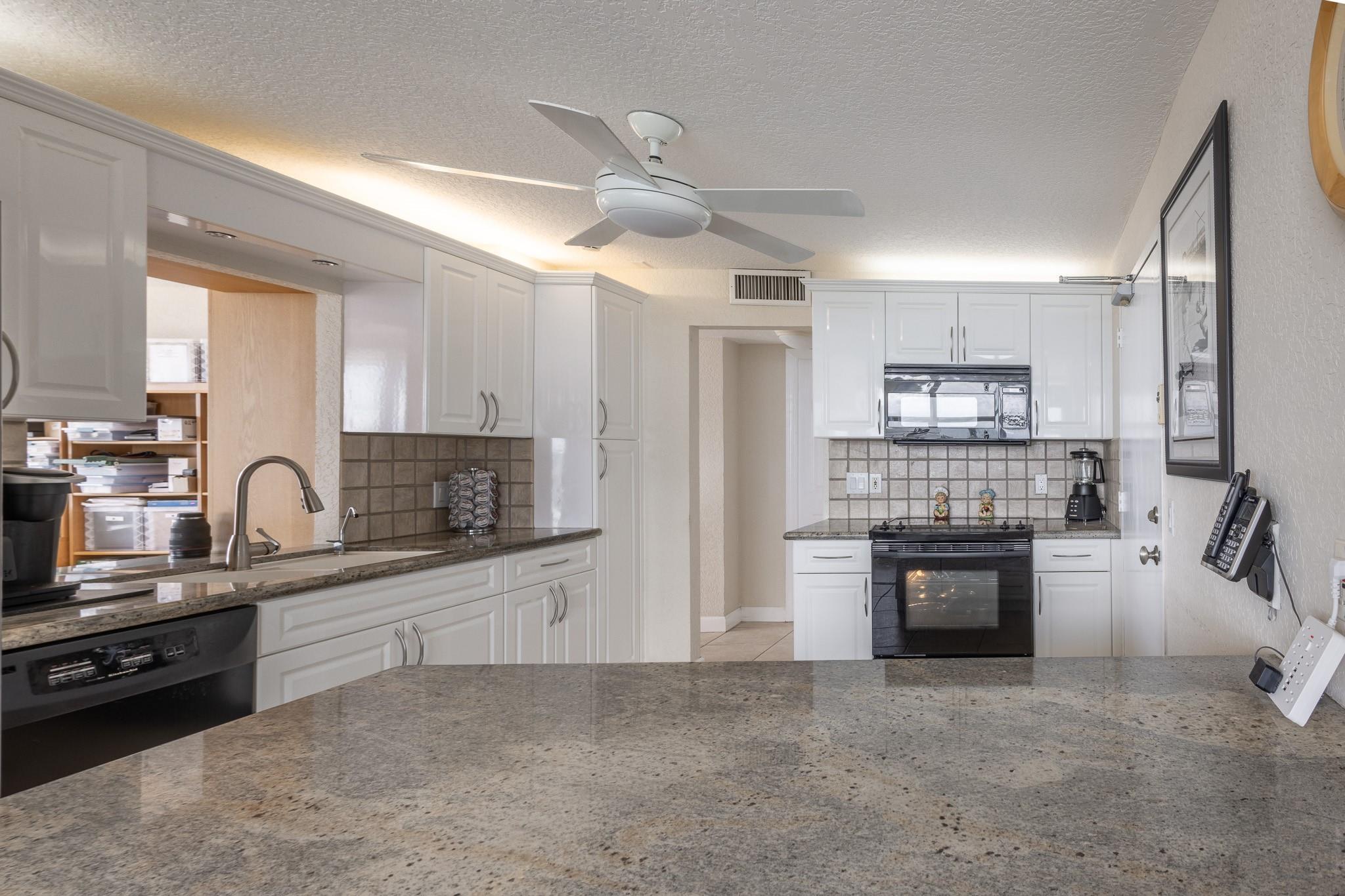 2000 S Ocean Blvd 10E