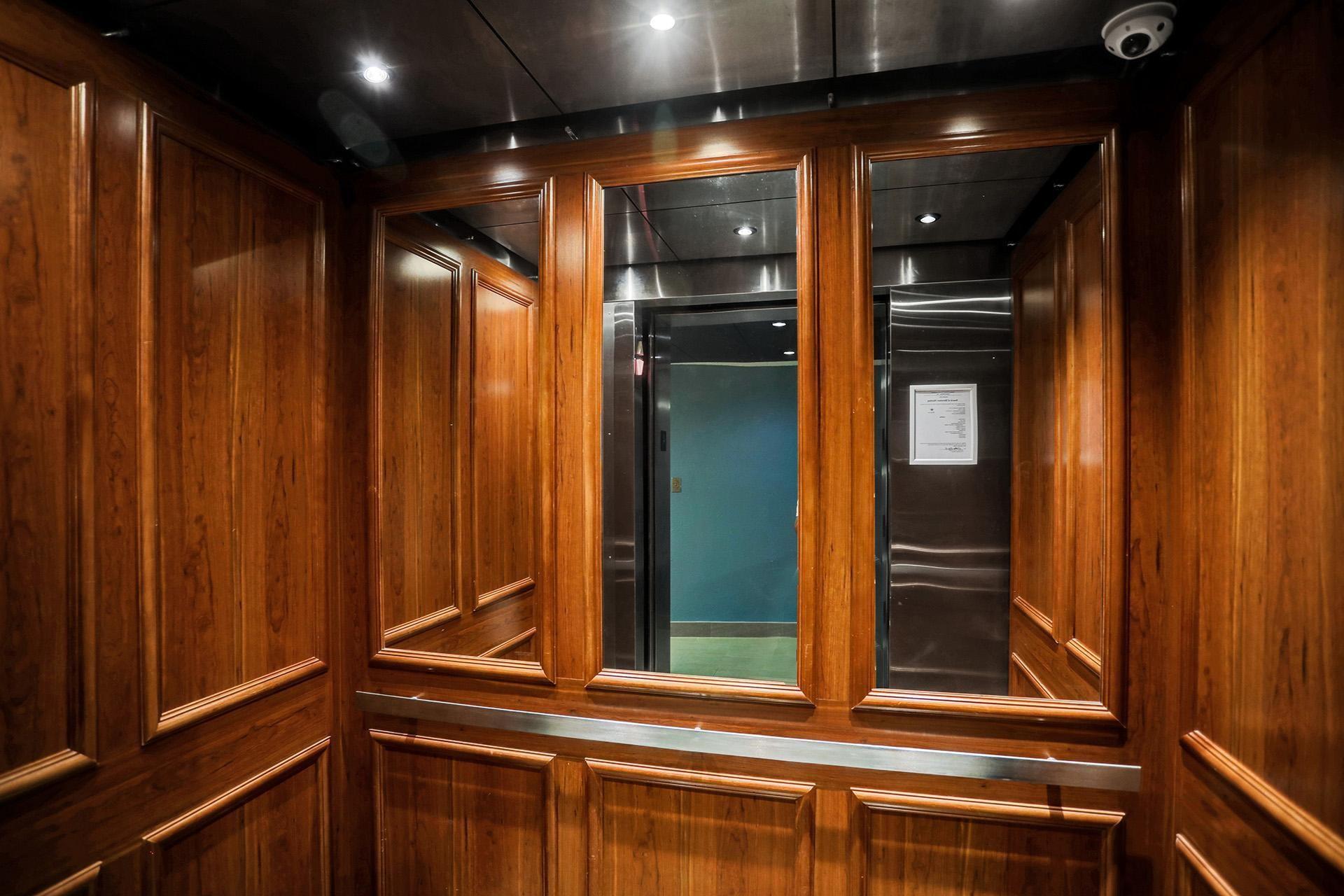 2000 S Ocean Blvd 10E