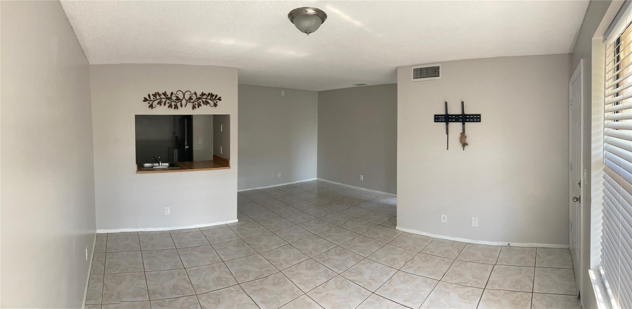 10002 Winding Lake Rd 202