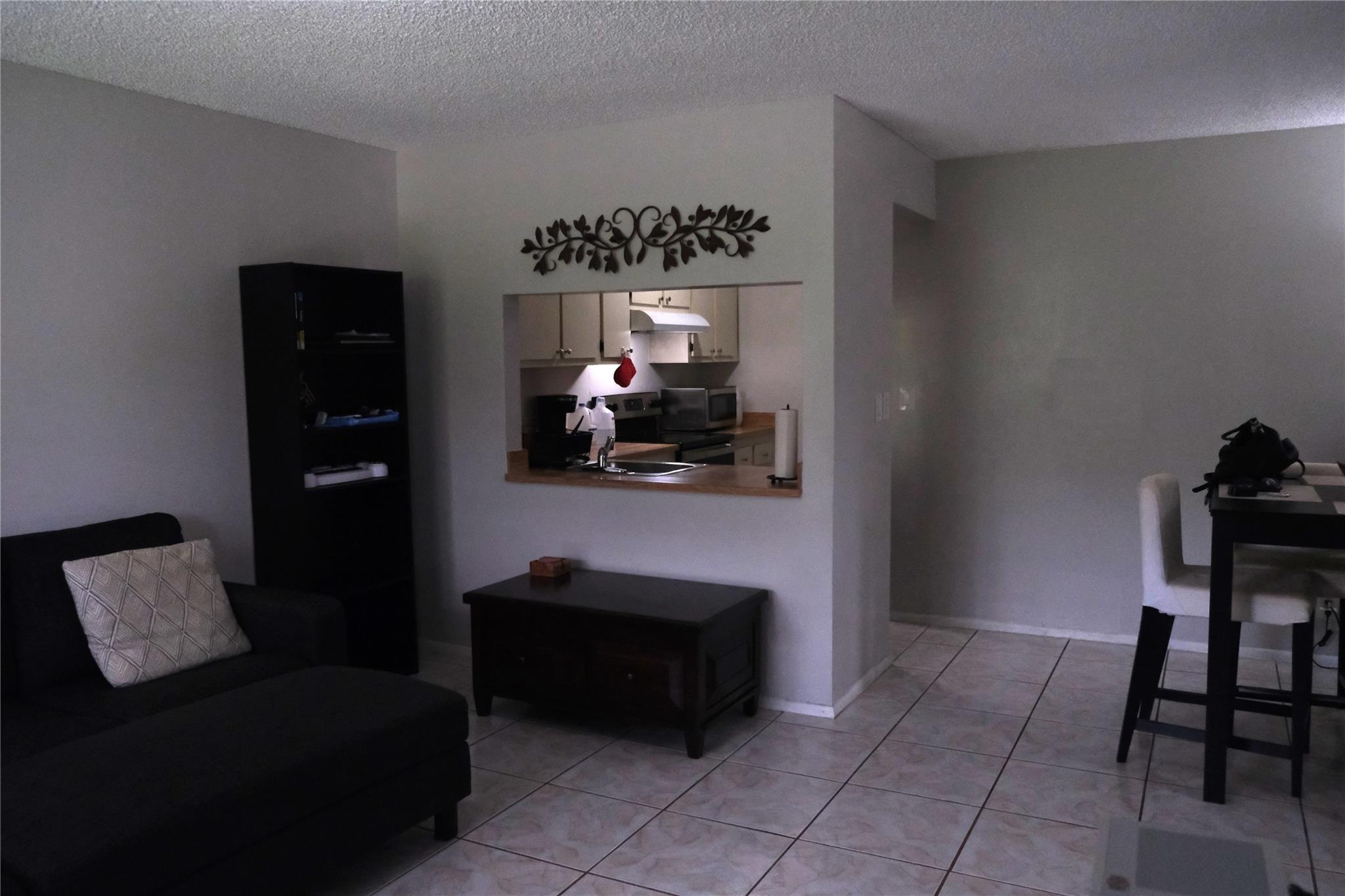 10002 Winding Lake Rd 202