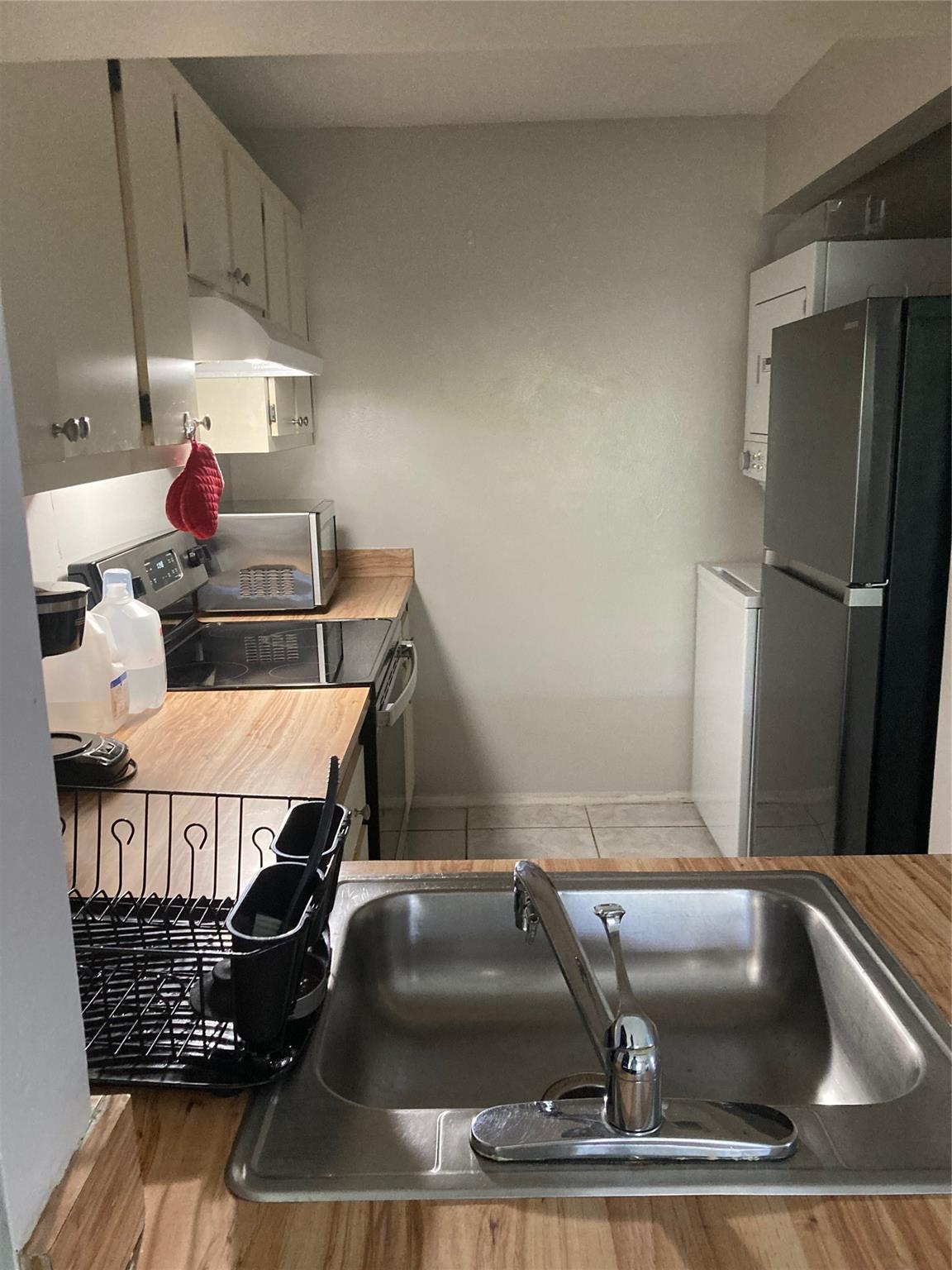 10002 Winding Lake Rd 202