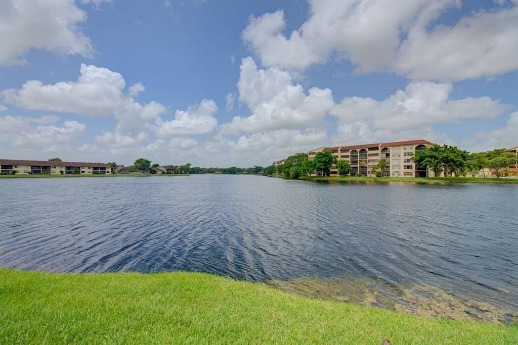 10002 Winding Lake Rd 202