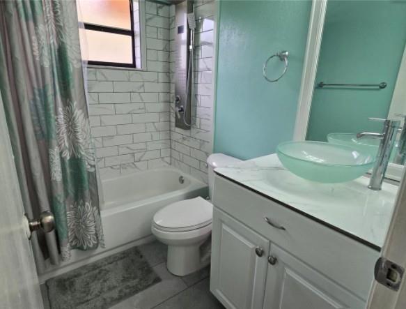 10002 Winding Lake Rd 202