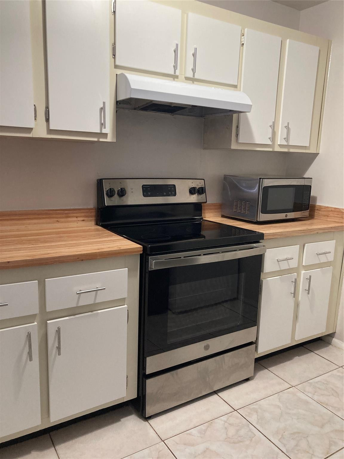 10002 Winding Lake Rd 202