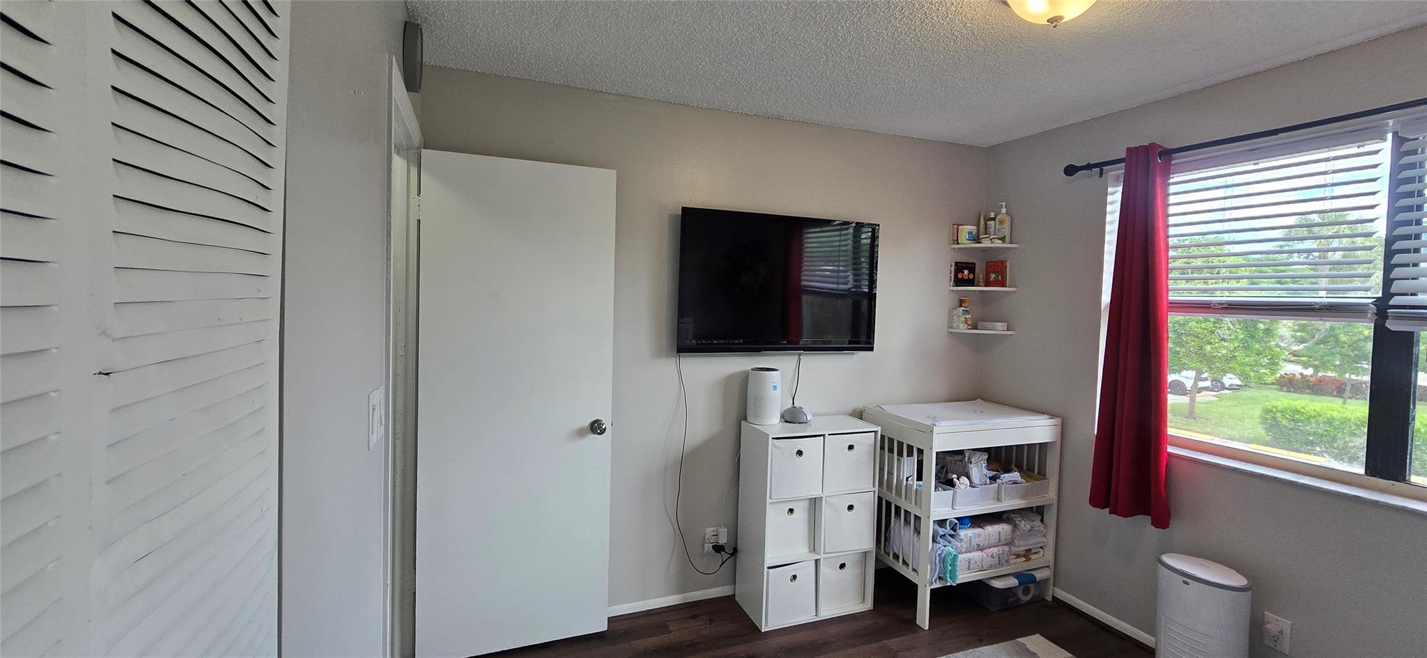 10002 Winding Lake Rd 202