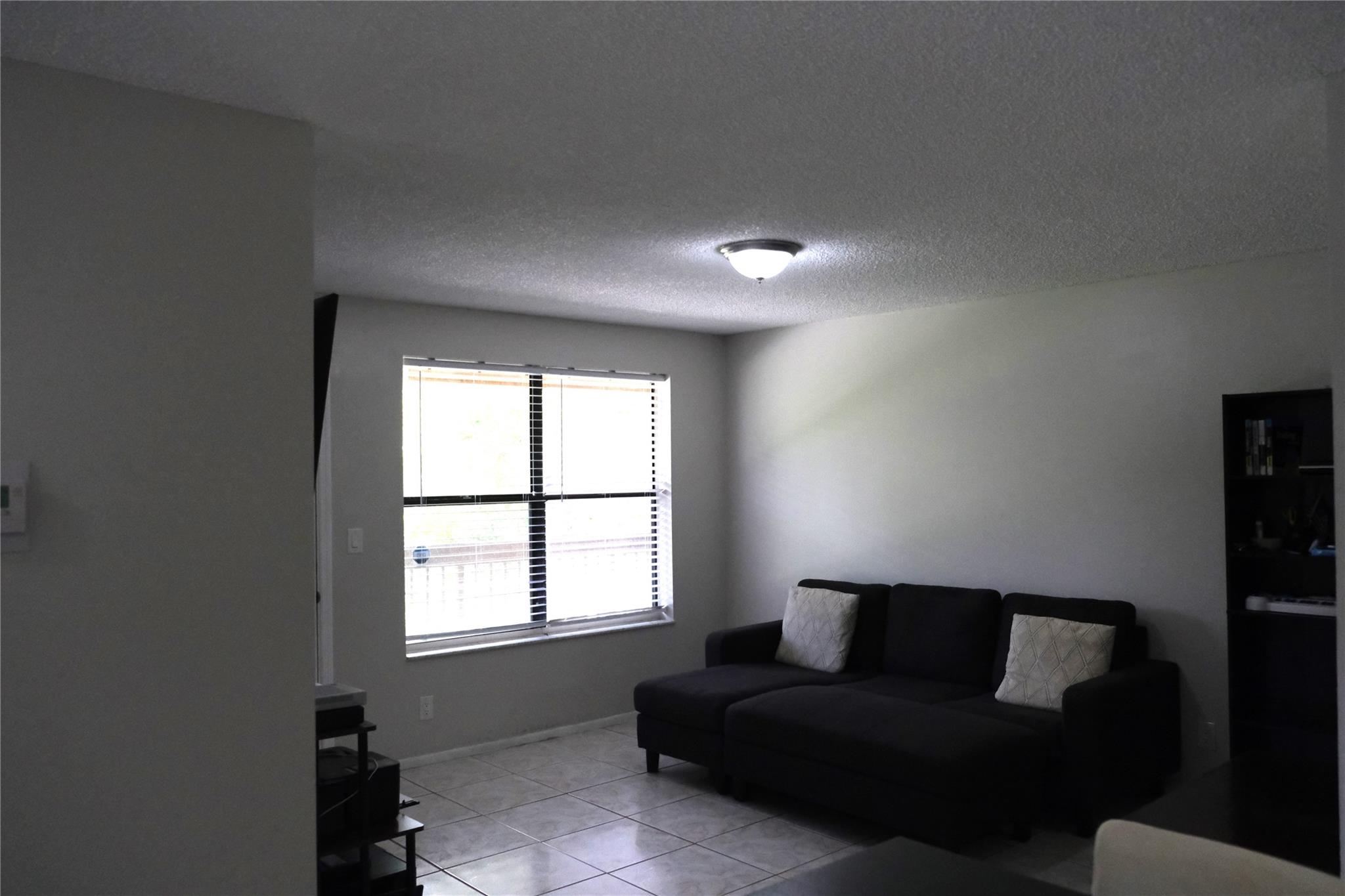 10002 Winding Lake Rd 202