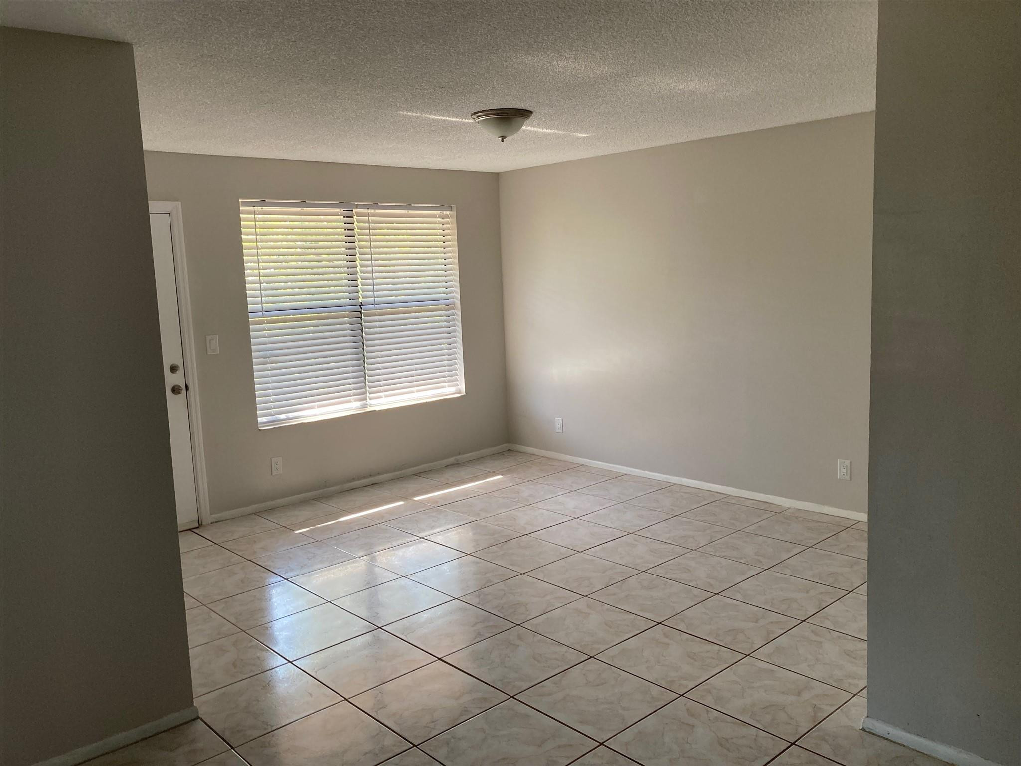 10002 Winding Lake Rd 202