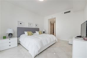18101 Collins Ave 1604