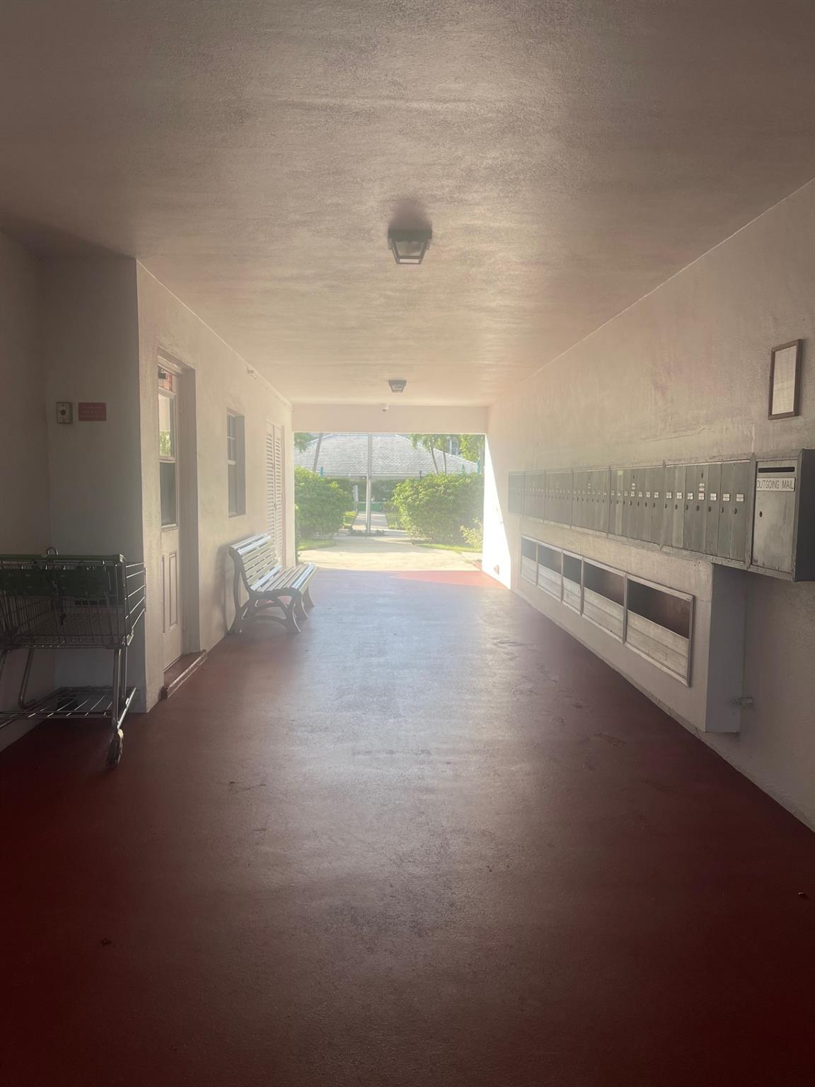 2050 NE 39th St 211W