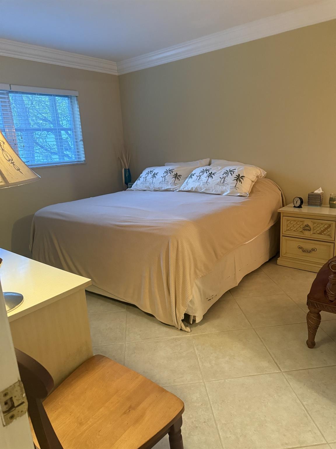 2050 NE 39th St 211W