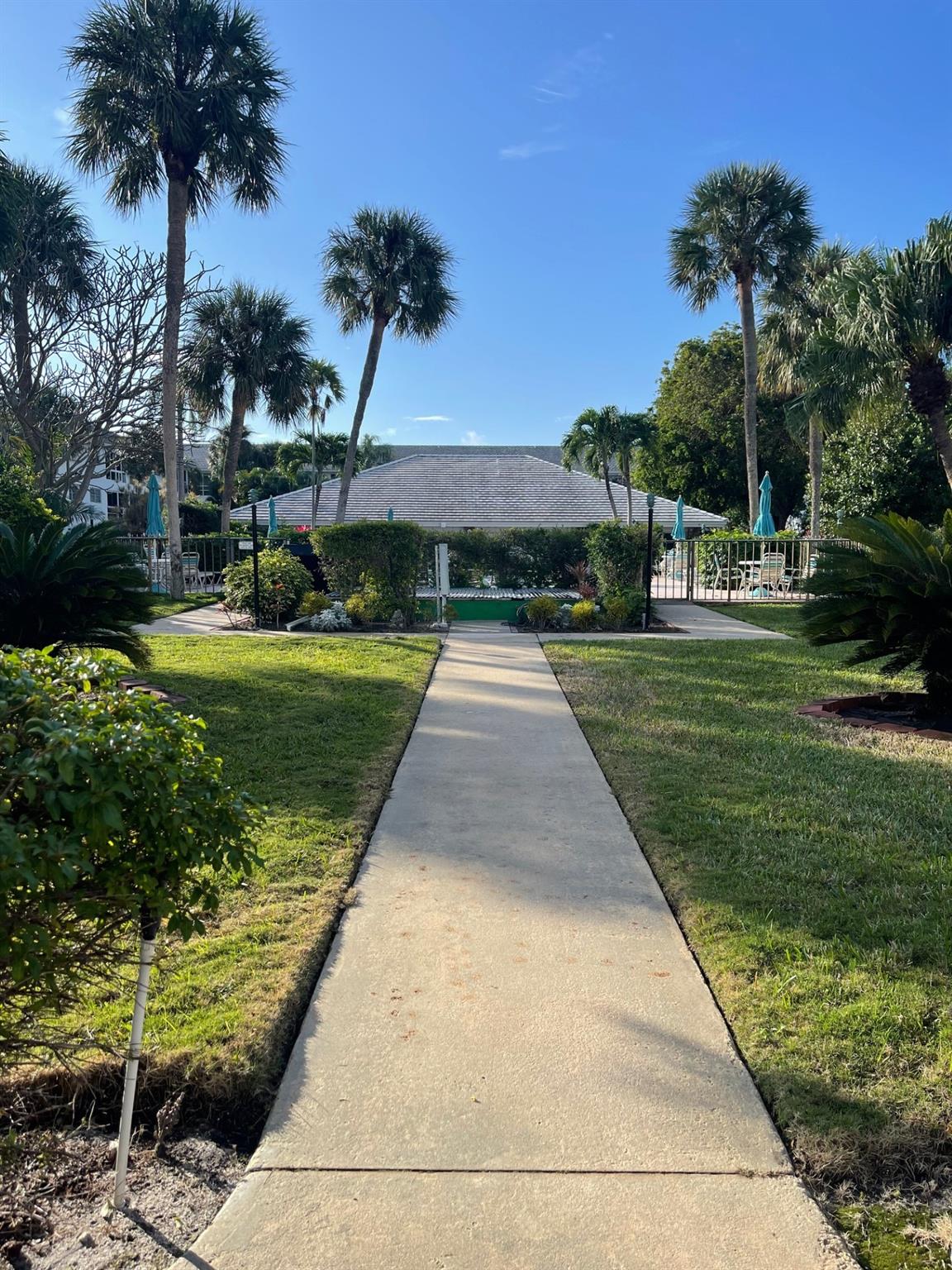 2050 NE 39th St 211W