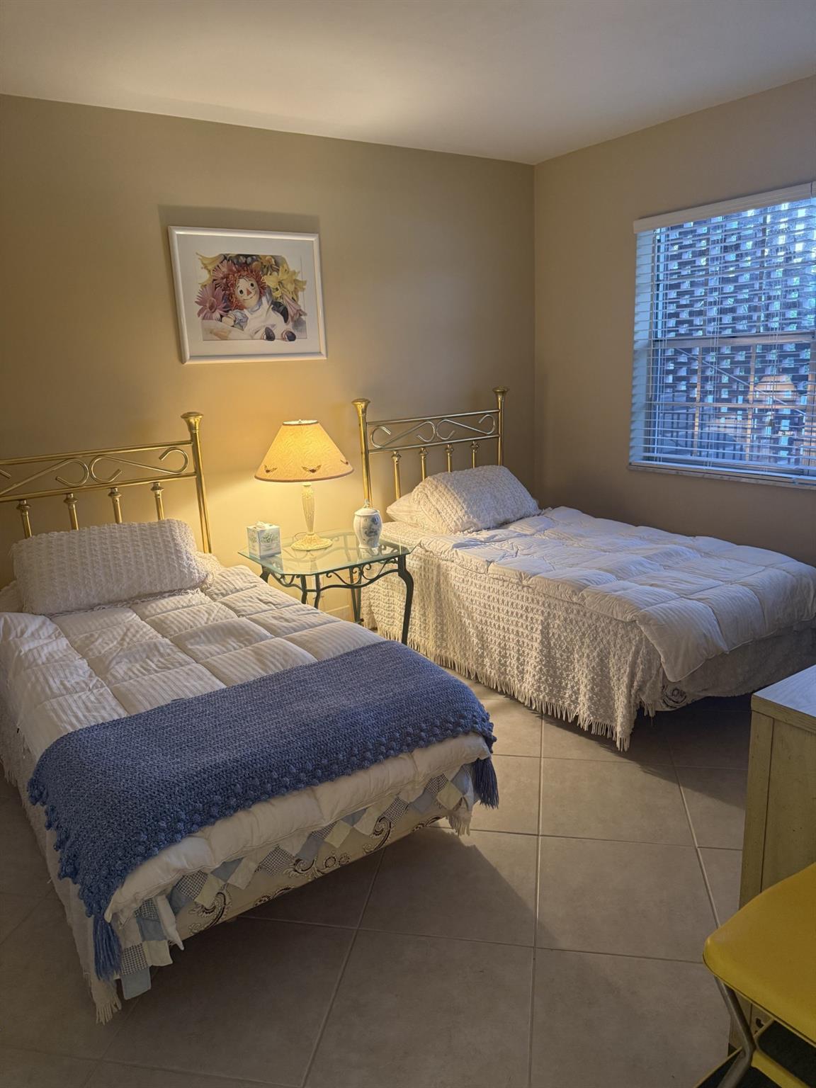 2050 NE 39th St 211W