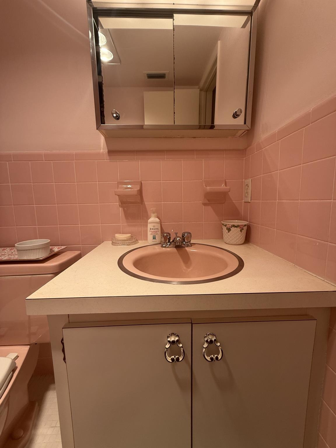 2050 NE 39th St 211W