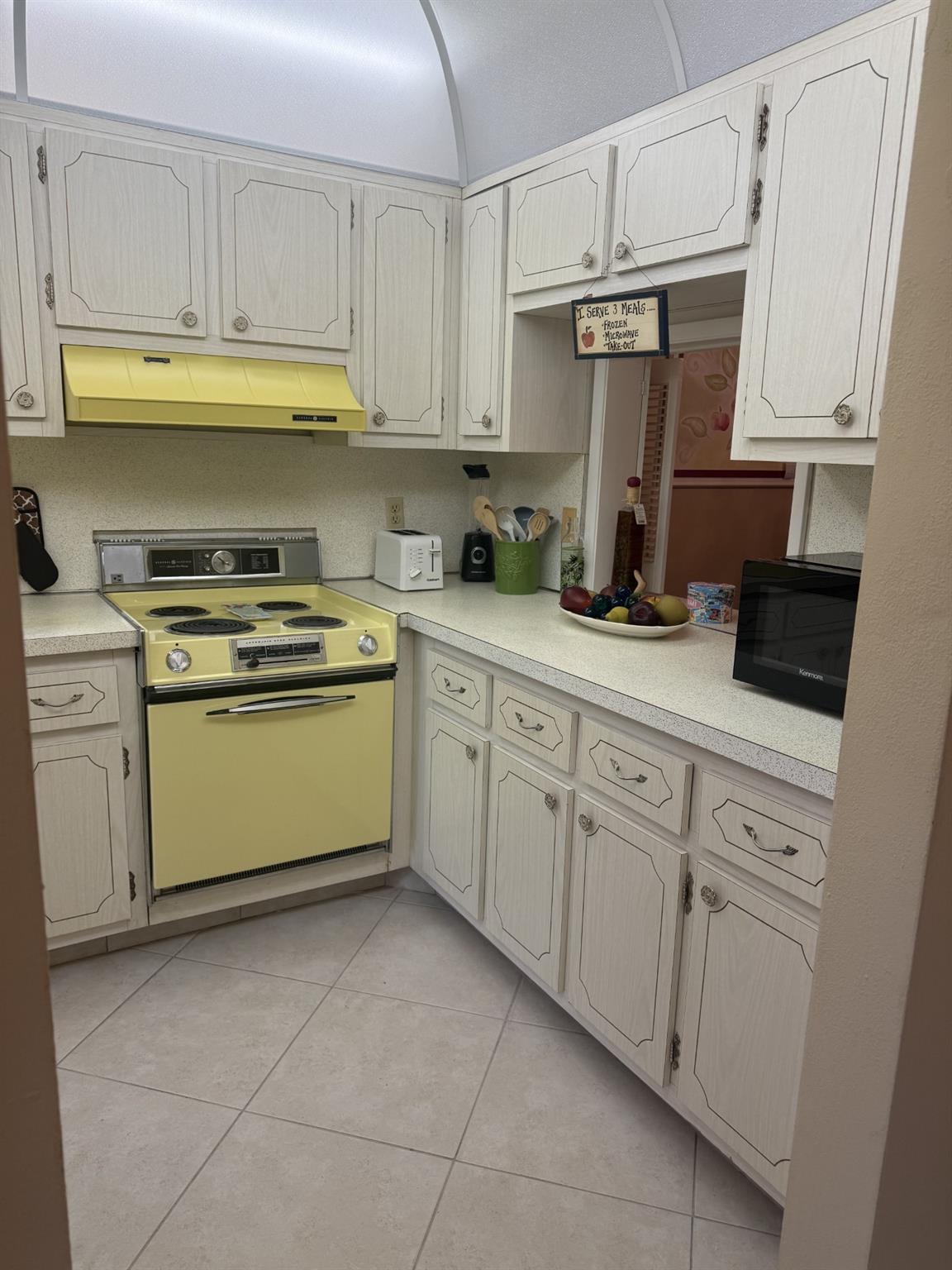 2050 NE 39th St 211W