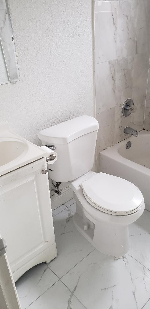 4230 SW 57th Ave